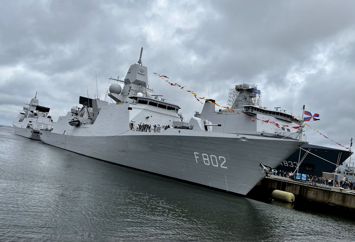 Zr.Ms. De Zeven Provinciën (F802). Foto door Robert Koopman