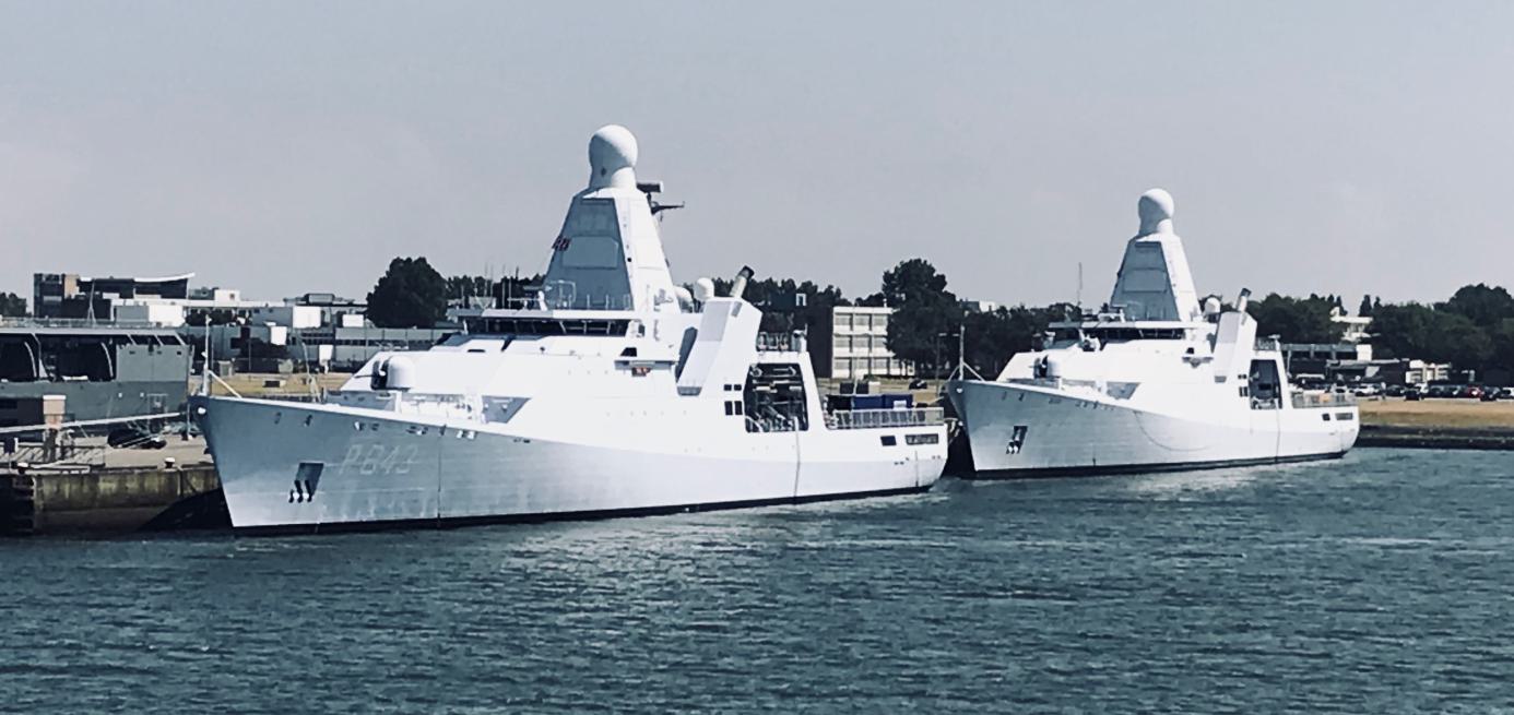 Zr.Ms. Groningen (P843) en Zr.Ms. Zeeland (P841). Fotograaf Robert Koopman