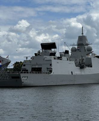 Zr.Ms. De Zeven Provinciën (F802)