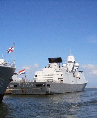 Zr.Ms. De Ruyter (F804)